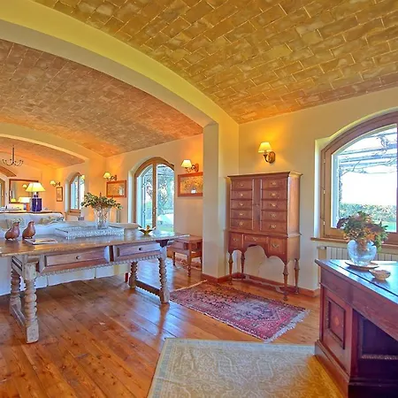 Sleeps 8 Pool Wifi Villa *